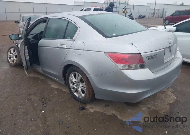 1HGCP2F40AA159497: 43820137