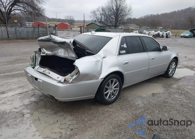 1G6KD5EY3AU100745: 43820299