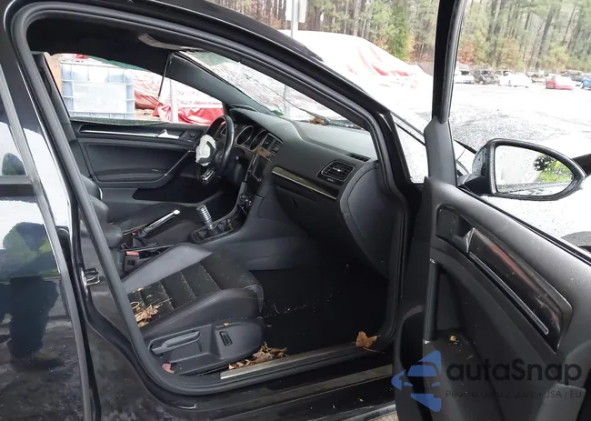 3VW547AU6HM033515: 43820438