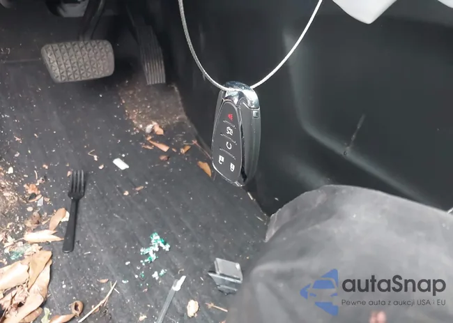 2GNAXNEV1M6106351: 43820467