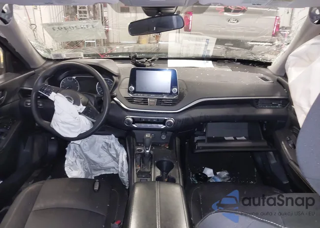 1N4BL4BW5LN306505: 43820493