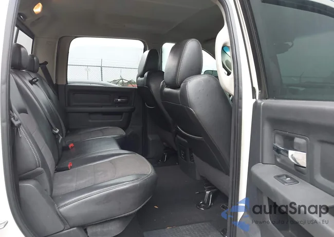 1D3HB13T49S793336: 43819562