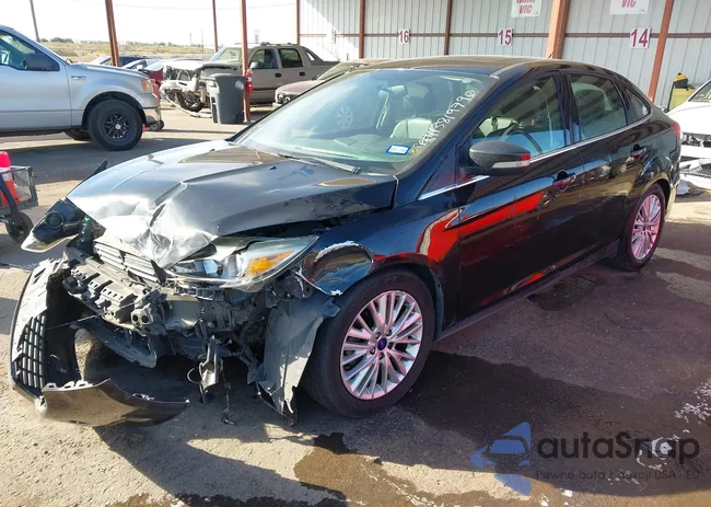 1FADP3J29FL214819: 43819790