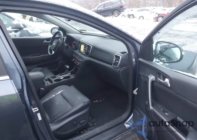 KNDPNCAC1H7153564: 43820937