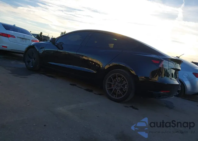 5YJ3E1EA2PF687564: 43821115