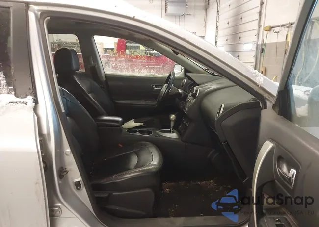 JN8AS5MV7BW661398: 43821215