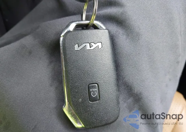 KNDER2AAXR7551409: 43821223