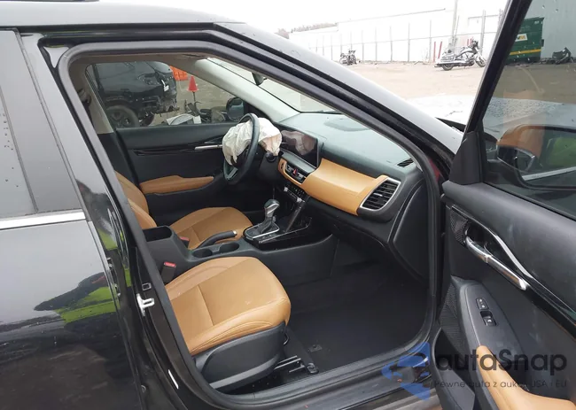 KNDER2AAXR7551409: 43821223