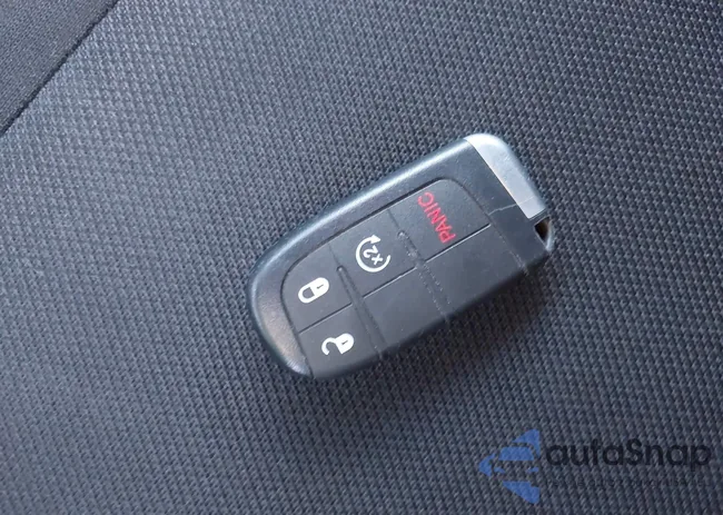 2C3CDXCT7KH681888: 43821225