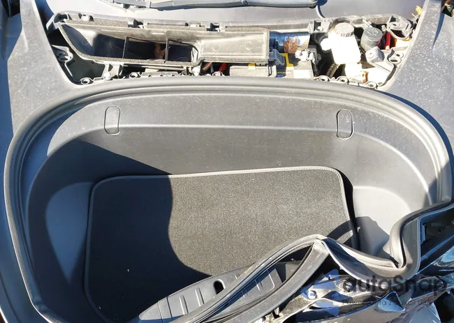 5YJ3E1EB8JF170351: 43821273