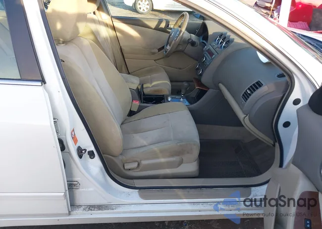 1N4AL21E69N474168: 43821340