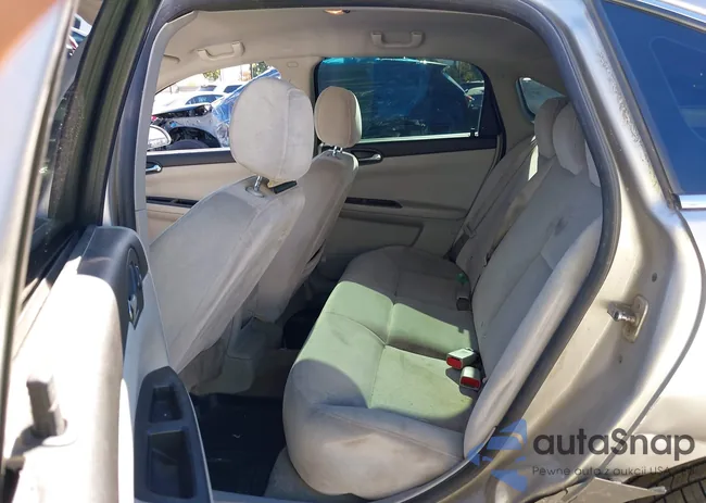 2G1WT58K879273541: 43821406