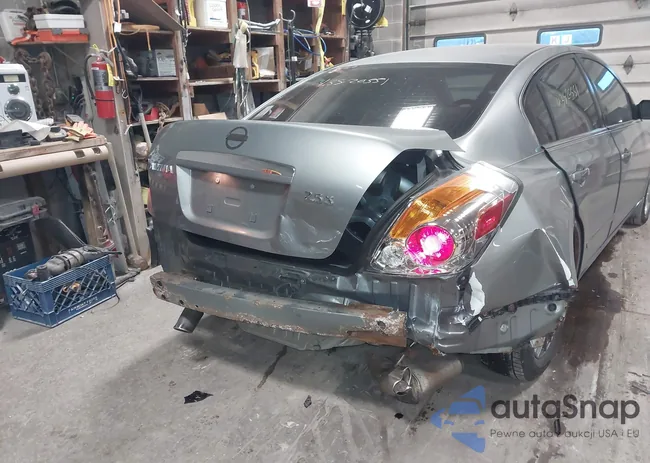 1N4AL21E18C152855: 43820551