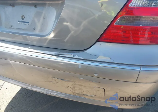 WDBUF65J73A330901: 43820688