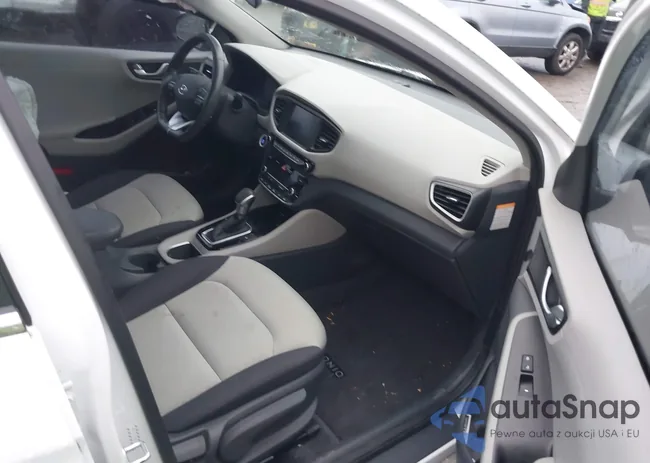 KMHC75LC0HU035634: 43820860