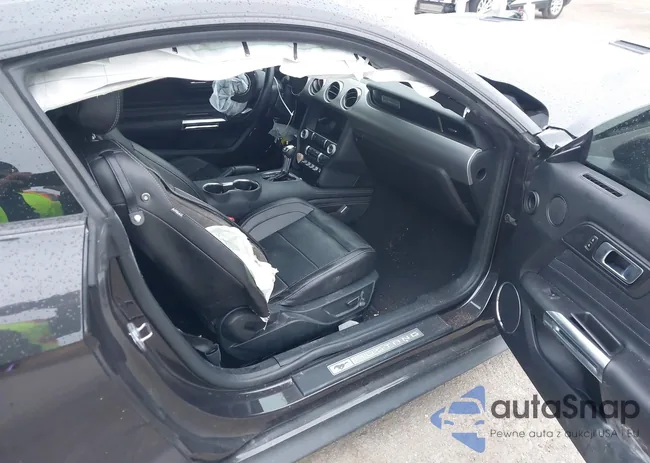 1FA6P8CF8N5140849: 43821971