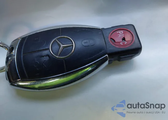 WDBRF52H77F872428: 43822060