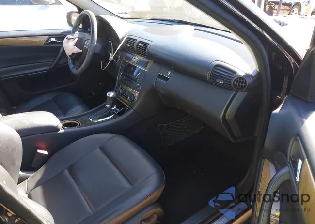 WDBRF52H77F872428: 43822060