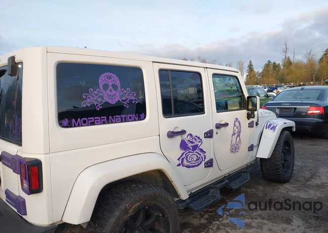 1C4HJWEG9FL693344: 43822067