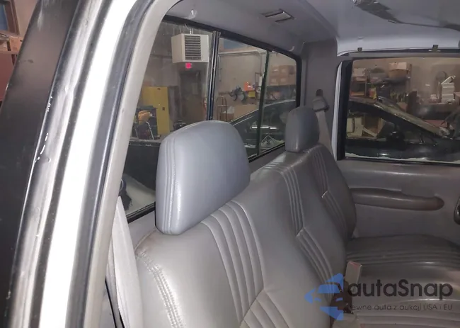 1GCGC34R8WE178220: 43822400