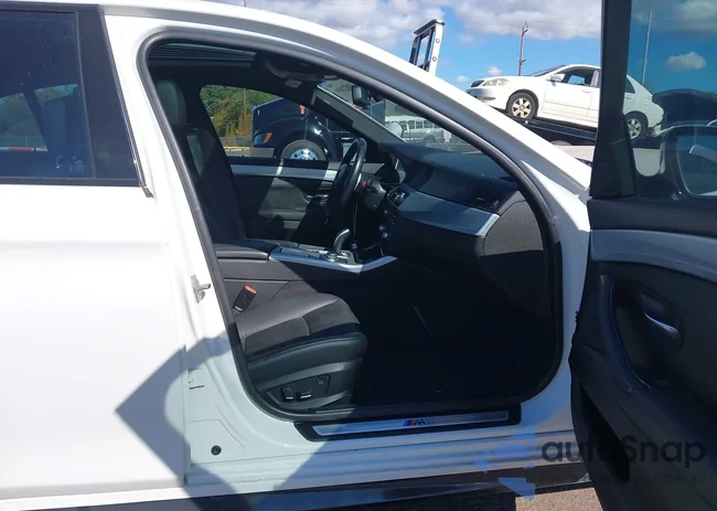 WBAFR7C51DC817124: 43822499