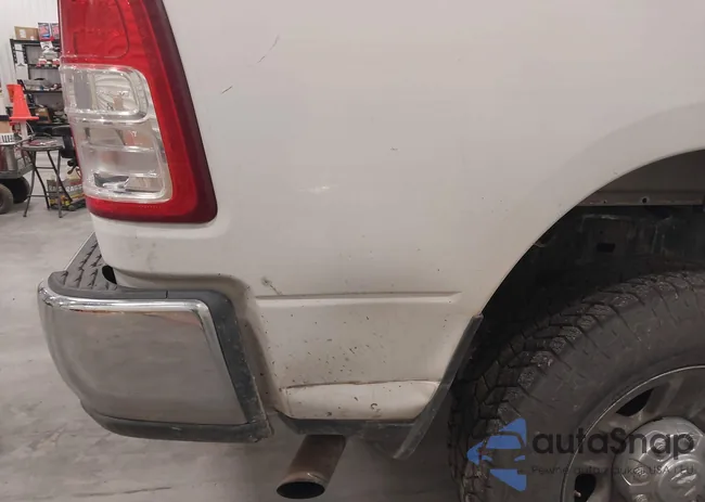 3C6UR5CJ3MG610492: 43822514