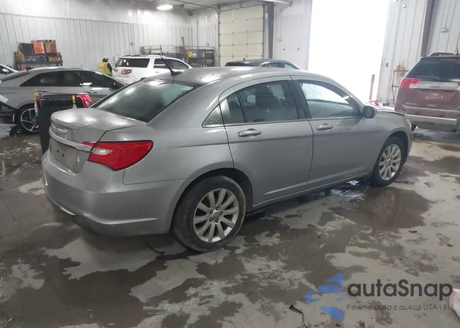 1C3CCBBB8DN525061: 43821735