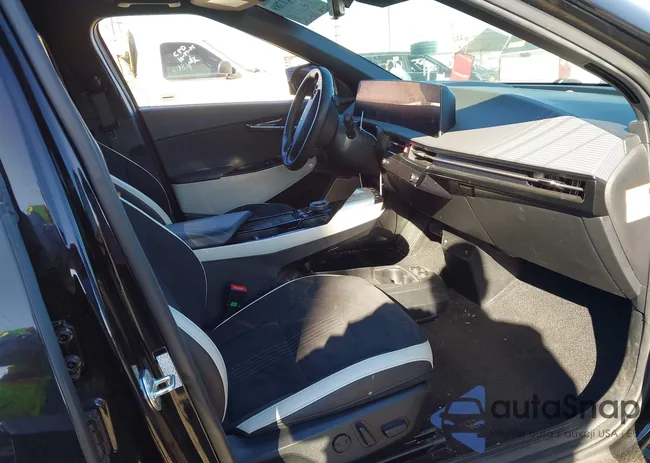 KNDC44LA3P5092053: 43821789