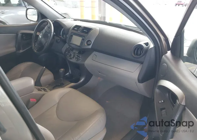 2T3DF4DV3CW219242: 43821852