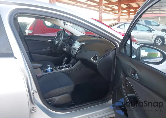 1G1BC5SM5H7177782: 43821853