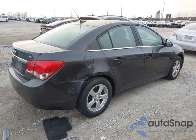 1G1PC5SB5E7307835: 43821908