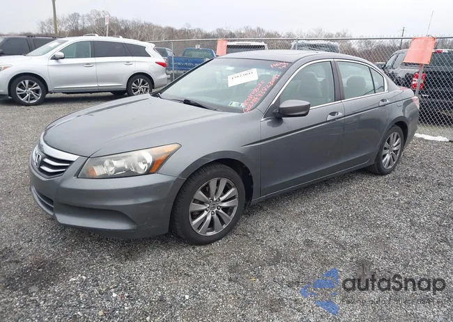 1HGCP2F8XCA120812: 43823041