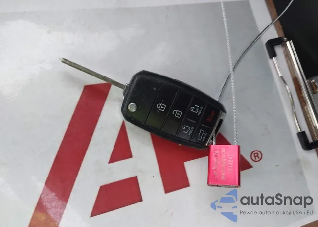 KNDMB5C13G6128804: 43823208