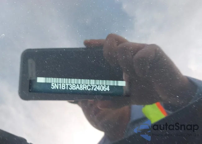 5N1BT3BA8RC724064: 43823378