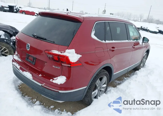 3VV2B7AX1LM071556: 43823395