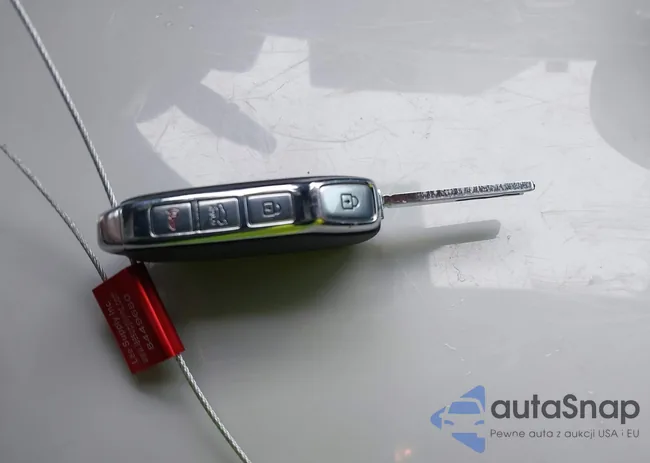 3KPF24AD3PE537668: 43823471