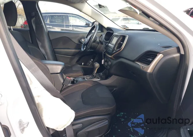 1C4PJMCS4GW205974: 43822634