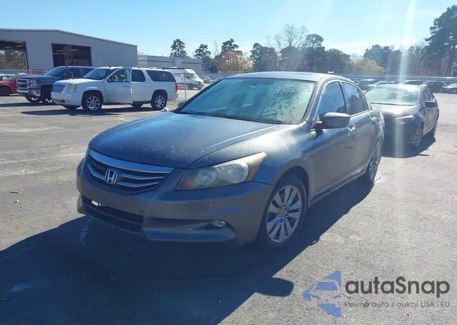 1HGCP3F74CA008648: 43823918