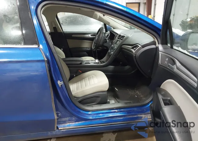 3FA6P0UU9JR243493: 43824008