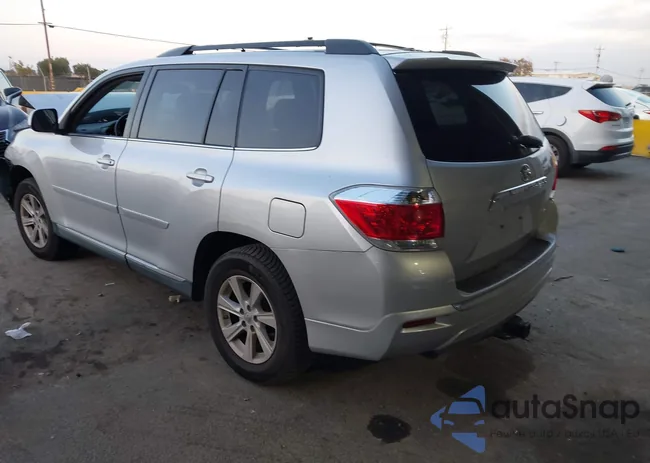 5TDBK3EH0BS045233: 43824027