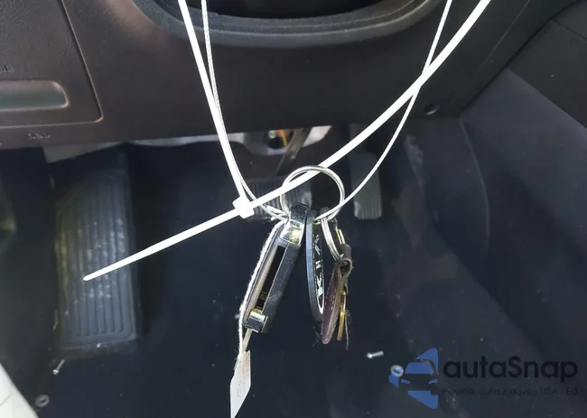 KNDJ23AU2P7883229: 43824241