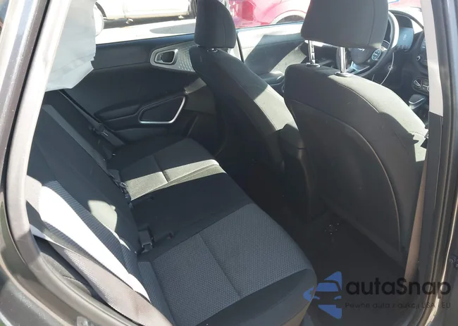 KNDJ23AU2P7883229: 43824241