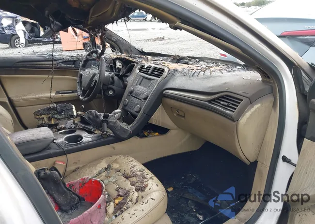 3FA6P0HR7DR337074: 43824262