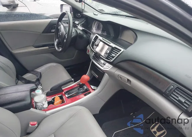 1HGCR3F87EA043495: 43824297