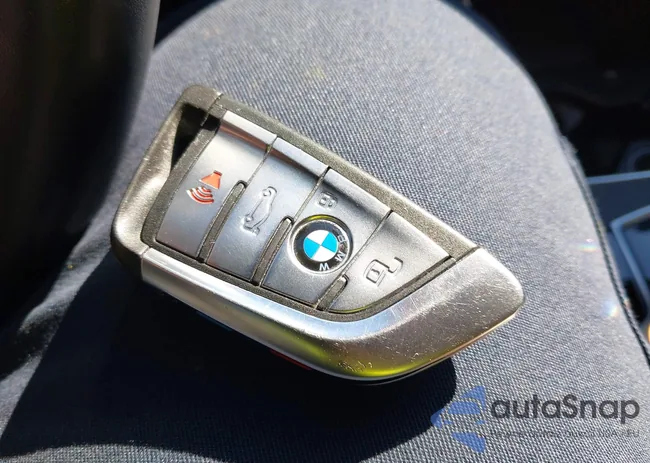 5UXCR6C00N9M11210: 43824318