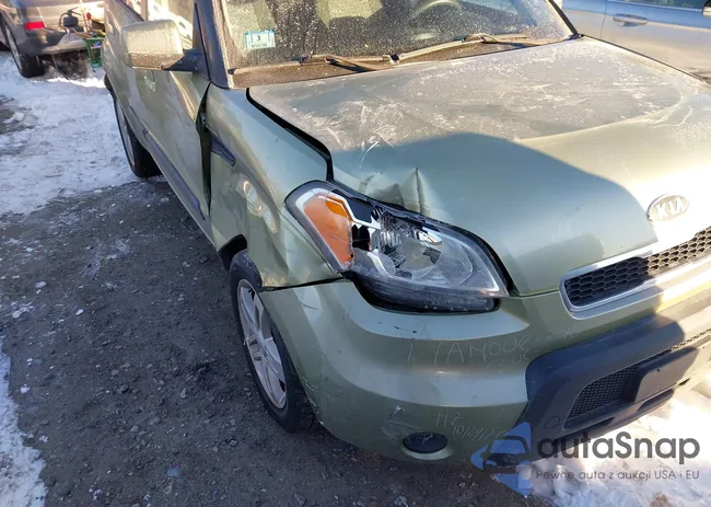 KNDJT2A29A7050685: 43824409