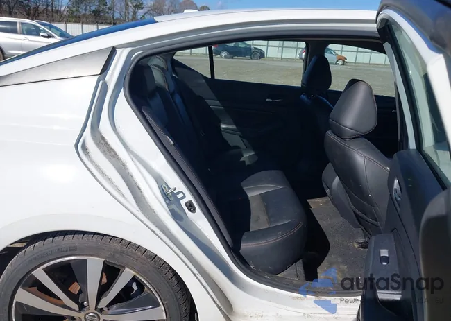 1N4BL4CV9LN308828: 43823695