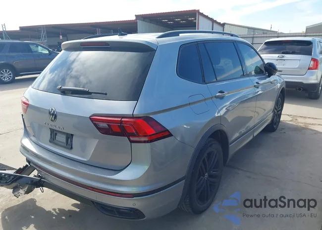 3VVCB7AX8NM021986: 43823813