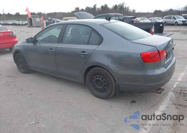 3VWDP7AJ0CM352913: 43823900