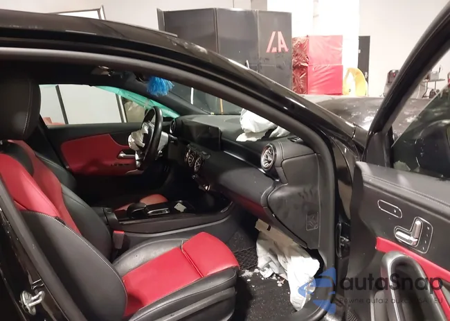 WDD3G4EBXKW026413: 43824924